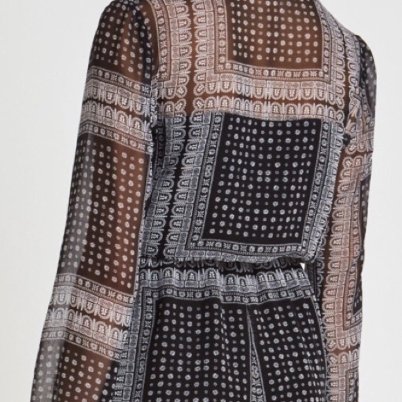 BCBG Romper Black and white Handkerchief pattern - Picture 2 of 8